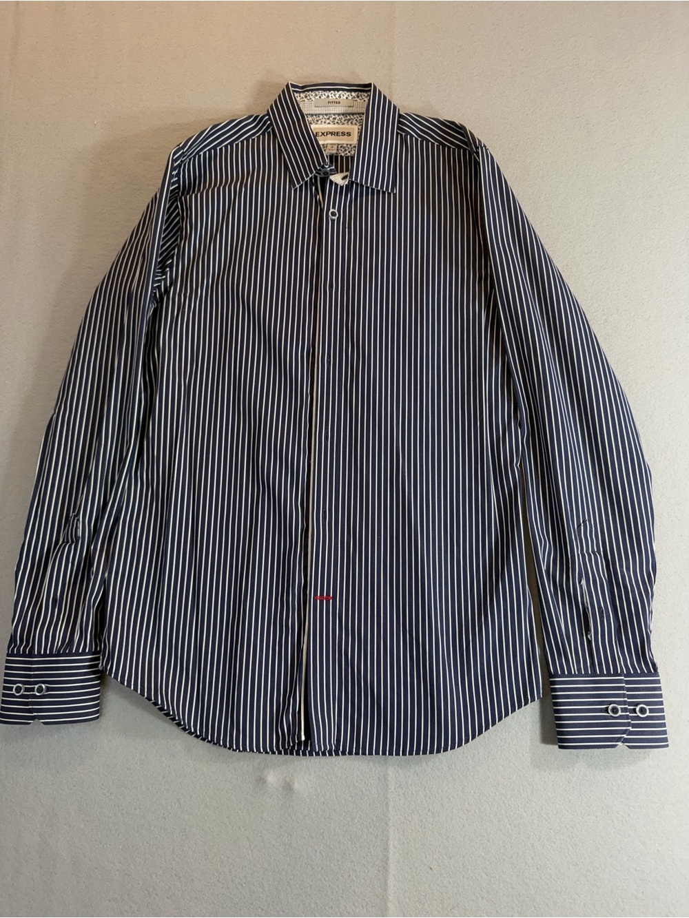Express Fitted Blue White Stripe Dress Shirt Men’s Small 14-14.5 Button Up